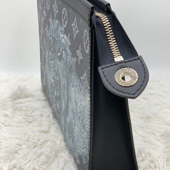 Louis Vuitton Chapman Brother Lion Pochette Voyage bag clutch Monogram LV Savane - Picture 7 of 13